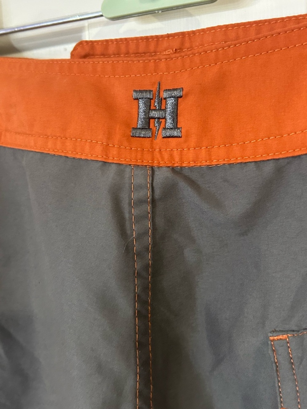 Howler Bros Board Shorts Men's 31 Gray Orange Drawstring Swim Pockets Stretch - Picture 4 of 9